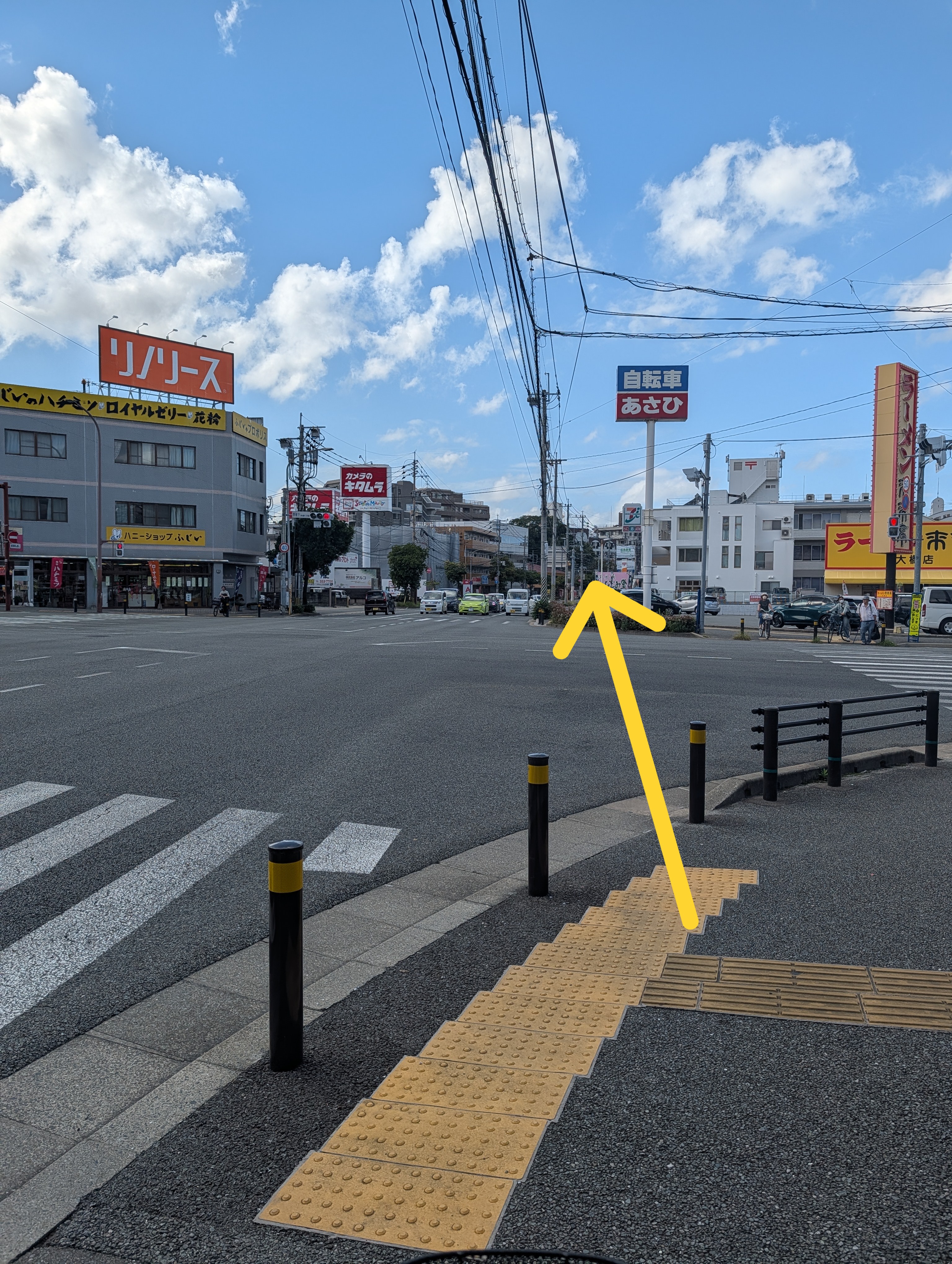 学校下向野1丁目直進