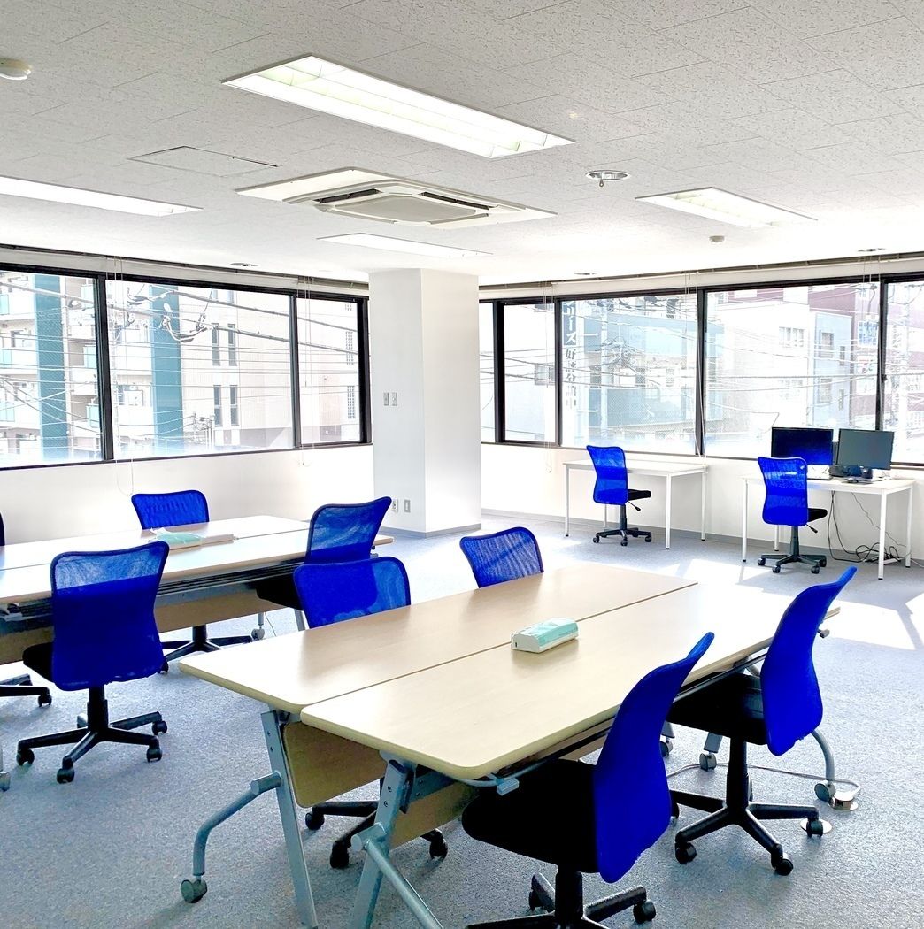 アクセスジョブ訓練スペース 広々とした光あふれる訓練場所を提供しております。
