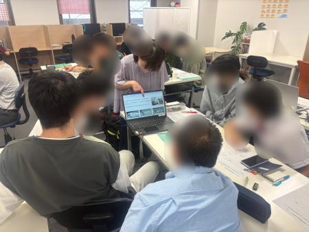 企業調べ、グループワーク、アクセスジョブ浜松駅前、アクセスジョブ