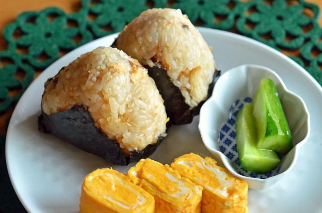 おにぎりの画像