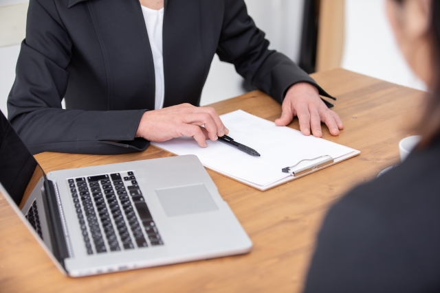 ハローワークや就労支援サービスの利用