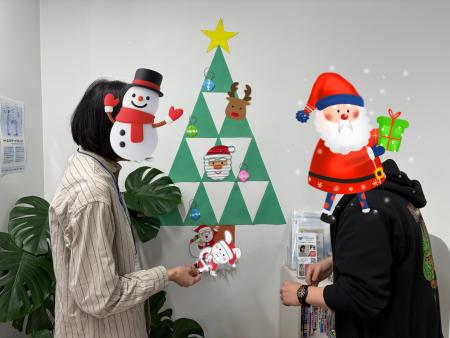 クリスマスツリー飾り、飾りつけ、装飾